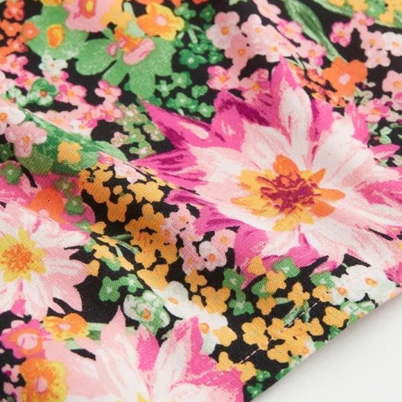 H&M Women's Patterned Mini Skirt Black/Floral - Picture 7 of 8